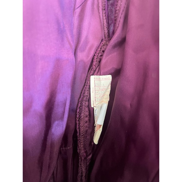 Purple velvet vintage dress - Picture 6 of 8